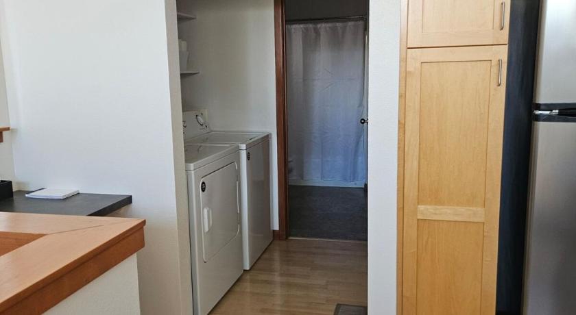 ビリングス (MT) Townhome Hospital District King Bed and Garage 3つ星 宿泊施設 眺望