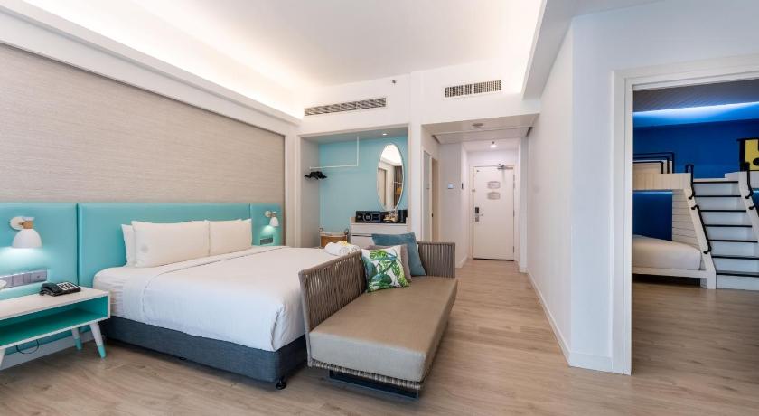 Image of Ocean Serenity Family Room 1