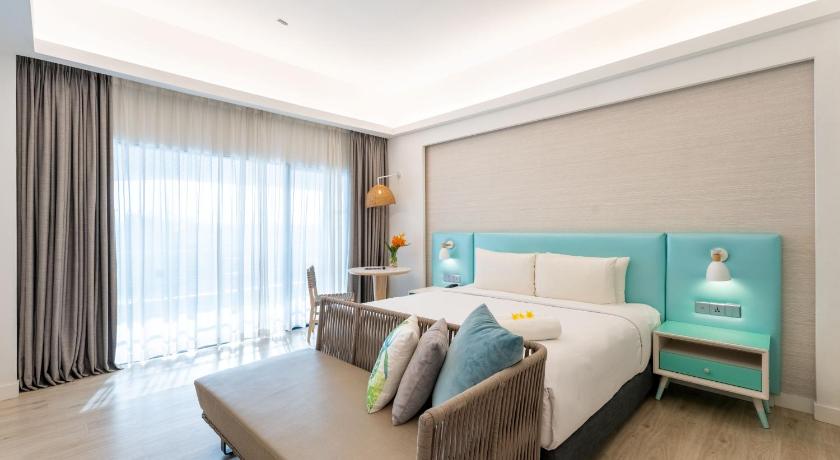 Image of Ocean Serenity Family Room 0