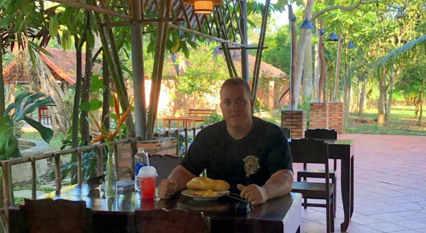 ナムカットティエン Nam Cat Tien Retreat 5つ星 ホテル ロビー