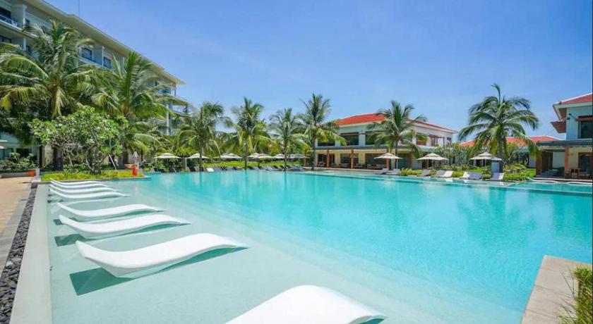 ダナン Asana Ocean Resort & Spa Da Nang 5つ星 ホテル プール