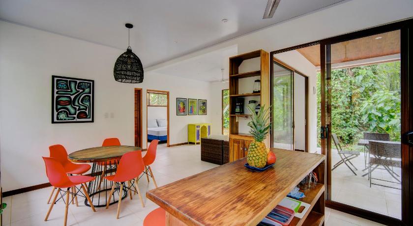 Puerto Viejo de Talamanca Villa Wolaba 4-Star Guesthouse exterior