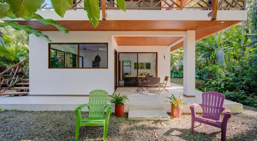 Puerto Viejo de Talamanca Villa Wolaba 4-Star Guesthouse lobby