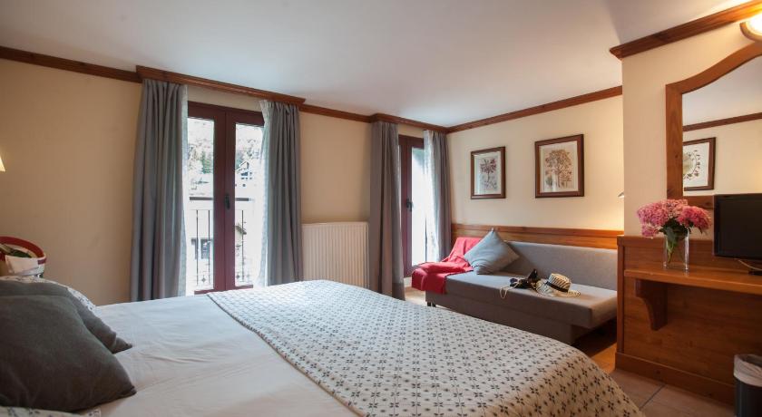 Image of Twin Room 1