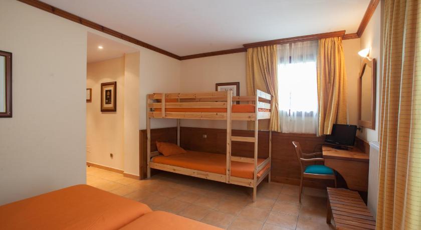Image of Triple Room (2 Adults + 1 Child) 1