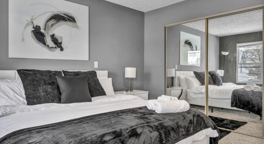 클리블랜드 (OH) Modern Luxury in Tremont - 6Bed 3bath Fee parking 4성급 숙소 스위트룸