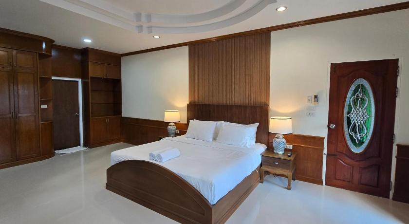 Image of Family Suite - City View 1