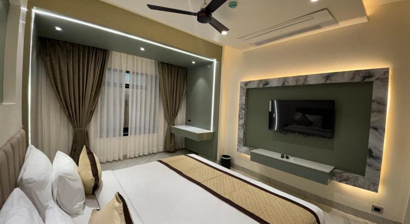 Hotel Raj Hari Palace - image 13