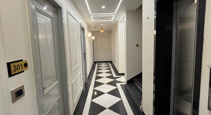 Hotel Raj Hari Palace - image 6