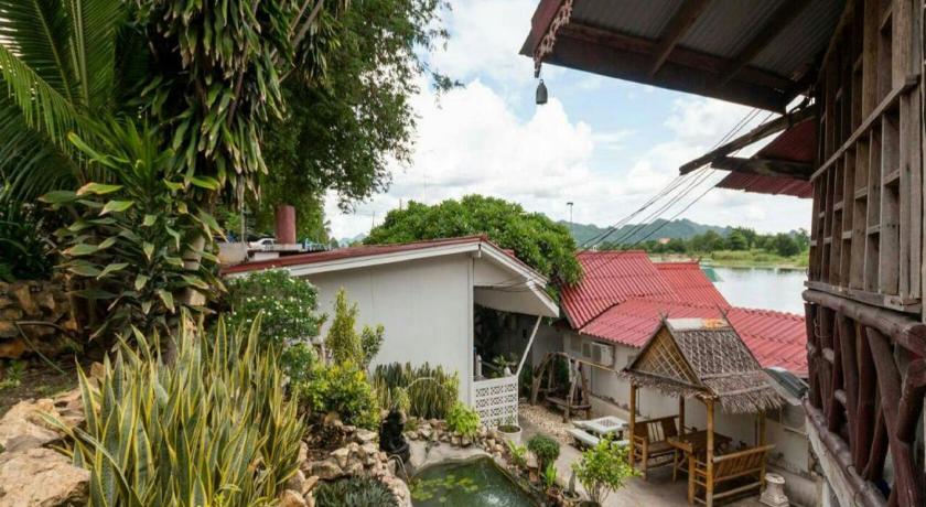 Image of Standard Twin Room with Air Conditioning 1