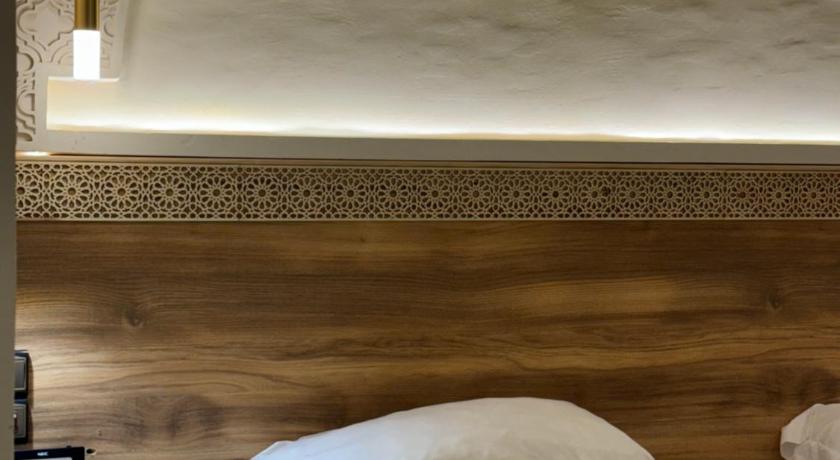 Image of Double or Twin Room with Shower 12