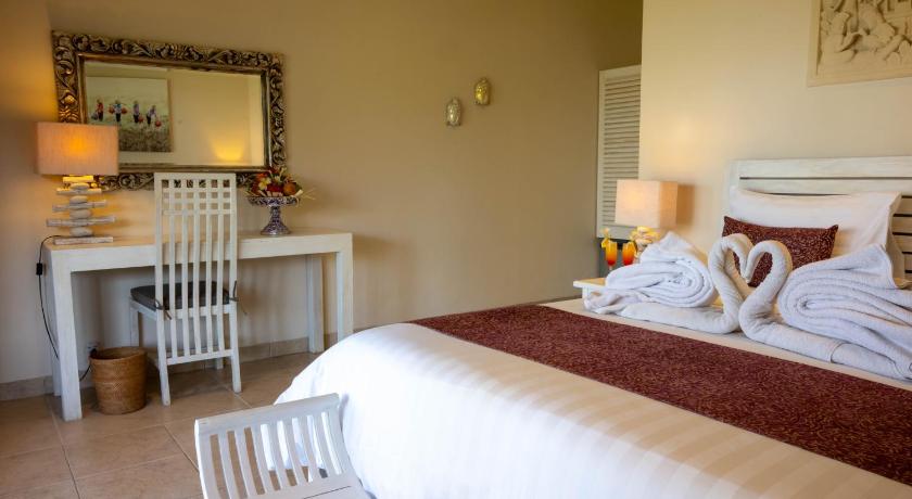 Image of Superior Bungalow 1