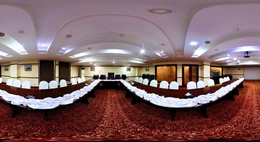 Heaven Hotel - image 13