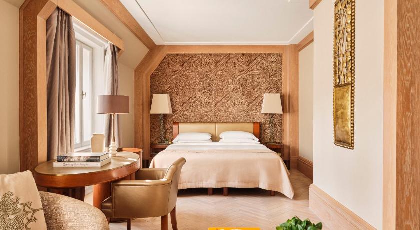 Image of 3 Bedroom Suite 7