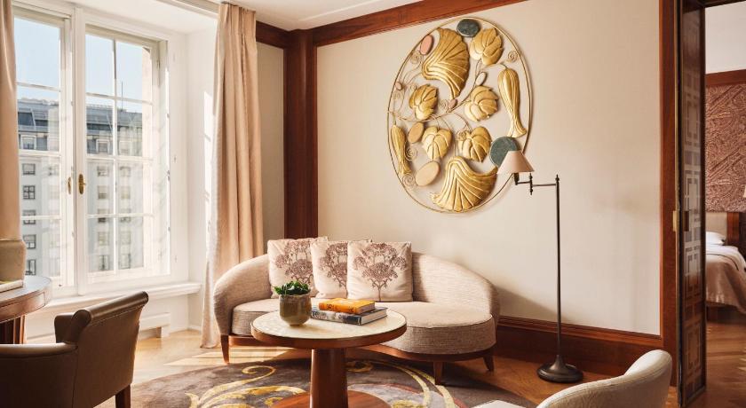 Image of Park Suite View 7
