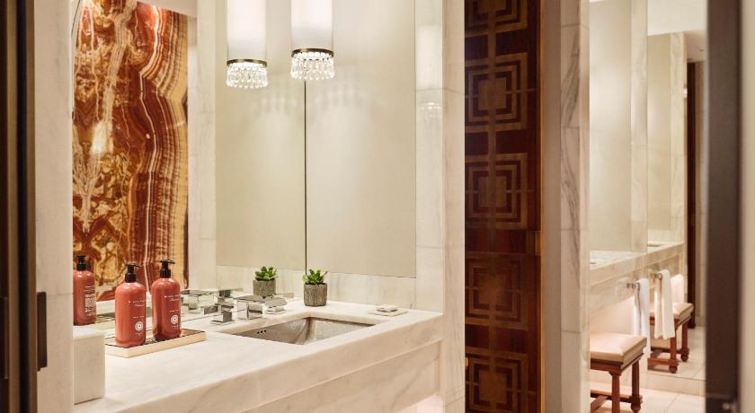 Image of Park Suite View 9