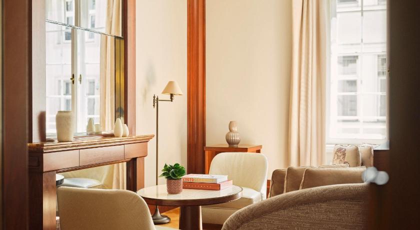 Image of 2 Bedroom Suite 8