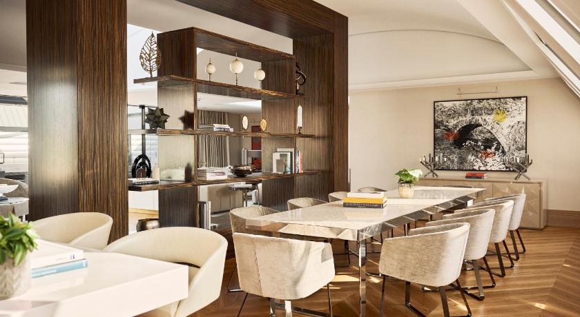 Image of Royal Penthouse Suite 16