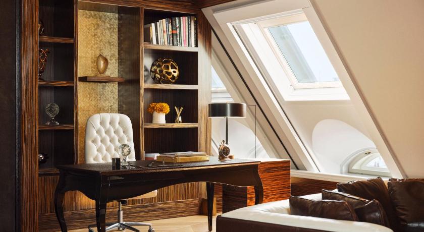 Image of Royal Penthouse Suite 4
