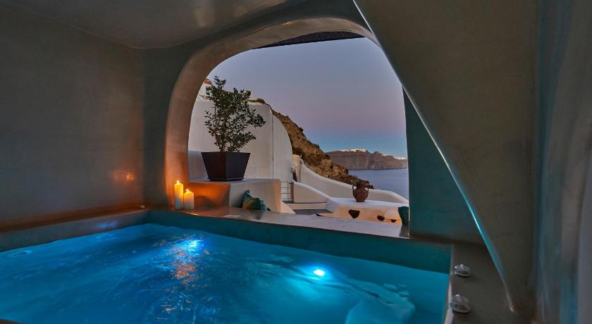 Blue Art Caves