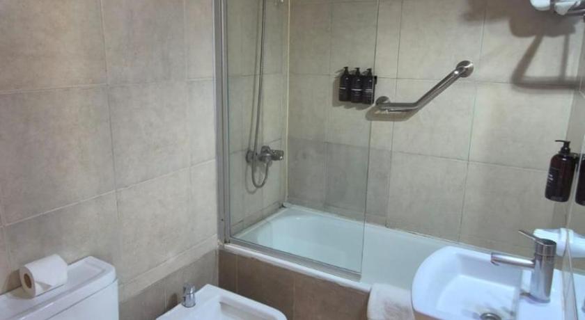 Image of QUAD STANDARD 10