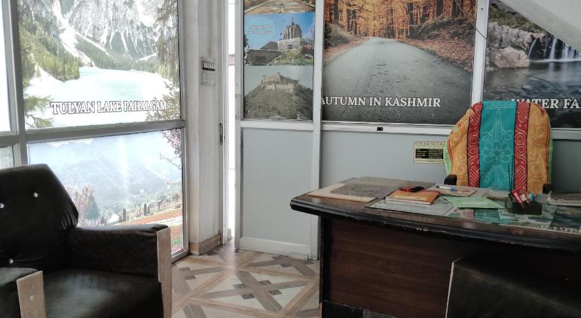 Kashmir Naaz - image 6