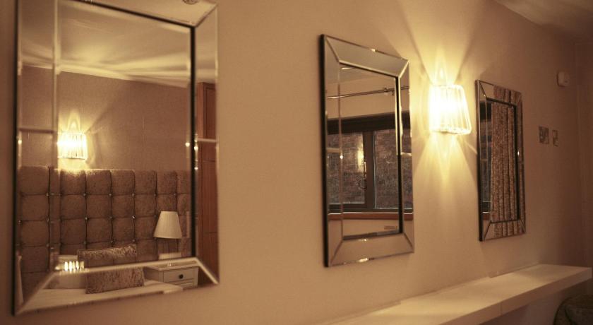 Image of Large Superior 2 Bedroom Apartment 17