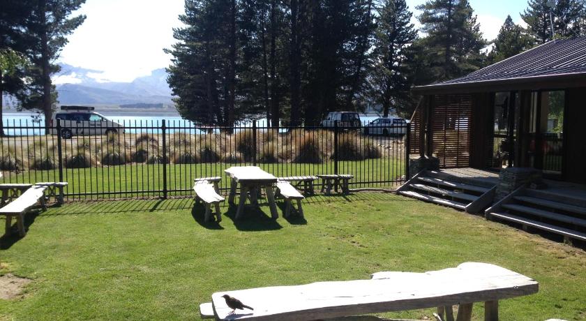 Lakes Edge Lodge photo