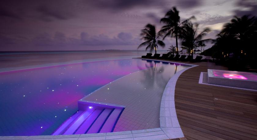 Kuredu Island Resort and Spa - image 11