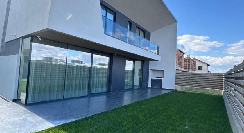 KNIGHT Villa