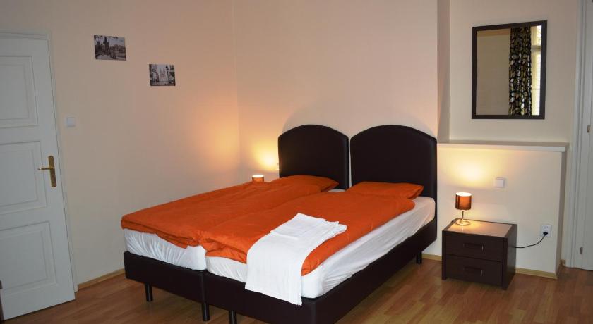 Image of Double or Twin Room with Shared Kitchen 0