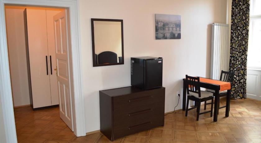 Image of Triple Room with Shared Kitchen 5