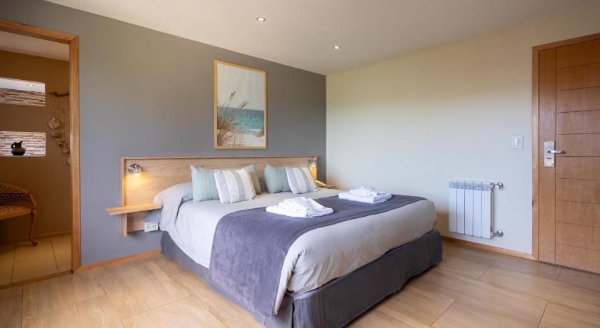 Image of Deluxe Suite with Spa Bath 1