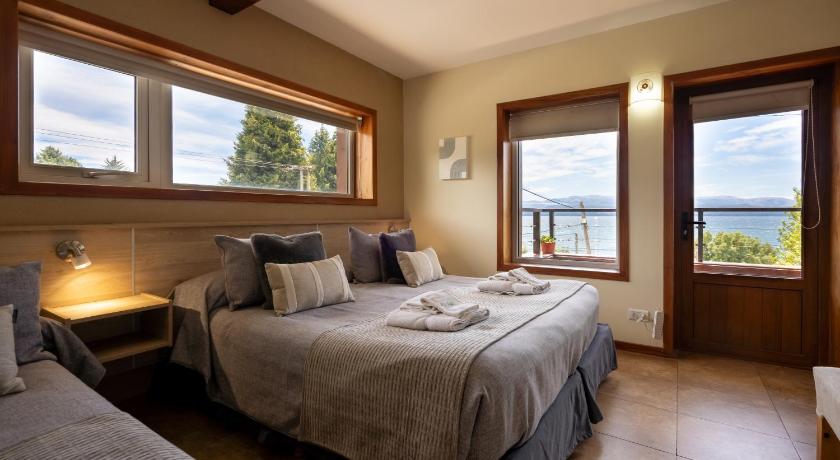 Image of Standard Triple Room 0