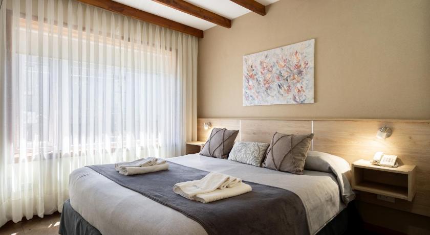 Image of Standard Double Room 3