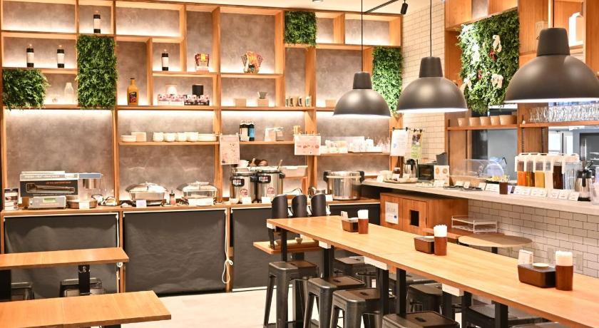 오사카 APA 호텔 난바 신사이바시 니시 (APA Hotel Namba Shinsaibashi Nishi) 3성급 호텔 외관