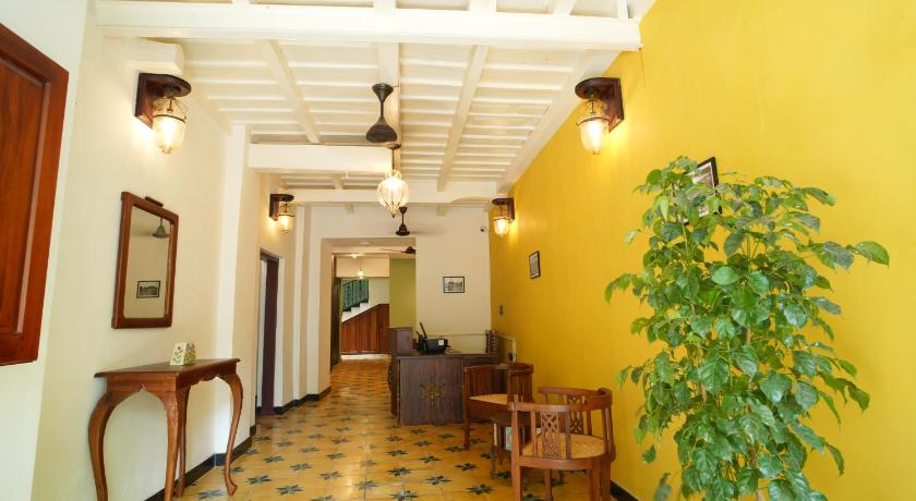 THE SUNSET BAY – Cochin, IN