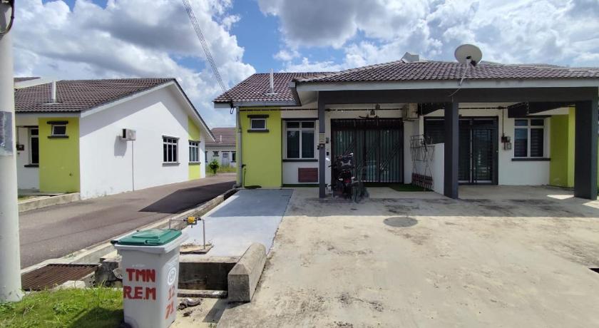 コタ・ティンギ MAM Guesthouse Kota Tinggi 3つ星 ゲストハウス 外観