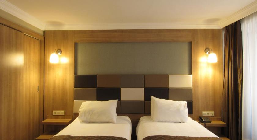 Kadikoy Park Suites