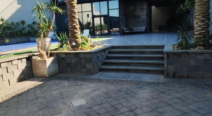LP chalet deadSea view
