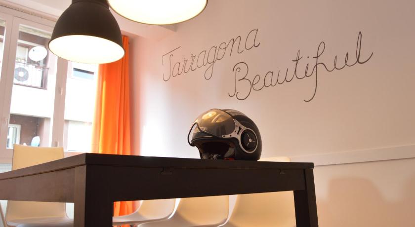 Ad Hostel Rooms Tarragona Apartment Deals Photos Reviews