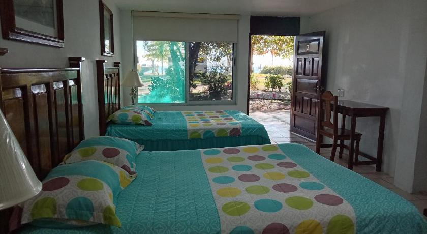 Image of Double Room with Sea View 2