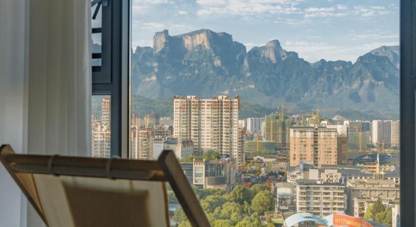 Zhangjiajie Zhangjiajie Local Vibe Downtown Guesthouse & 2 consecutive nights include 1 free pick-up &Free Kitch Hotel view