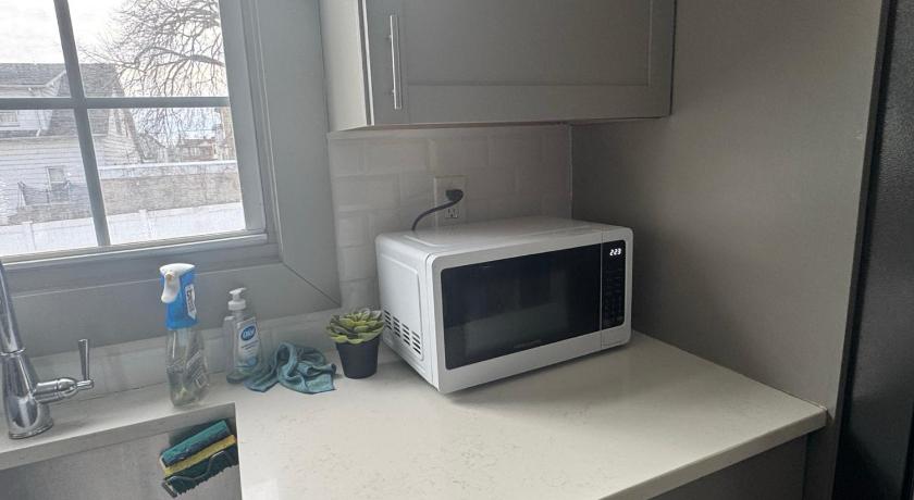 어빙턴 (NJ) 2 Full Beds and Desk 15 min to EWR 3성급 숙소 수영장