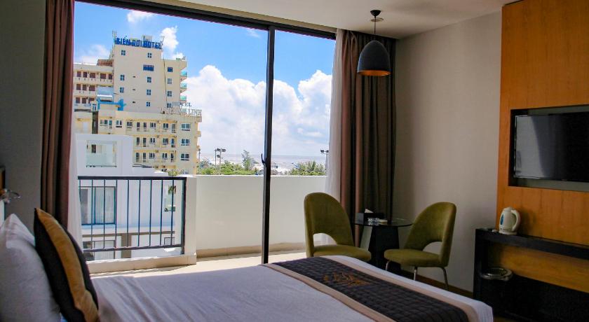 Image of Studio with 2 Single Beds 7