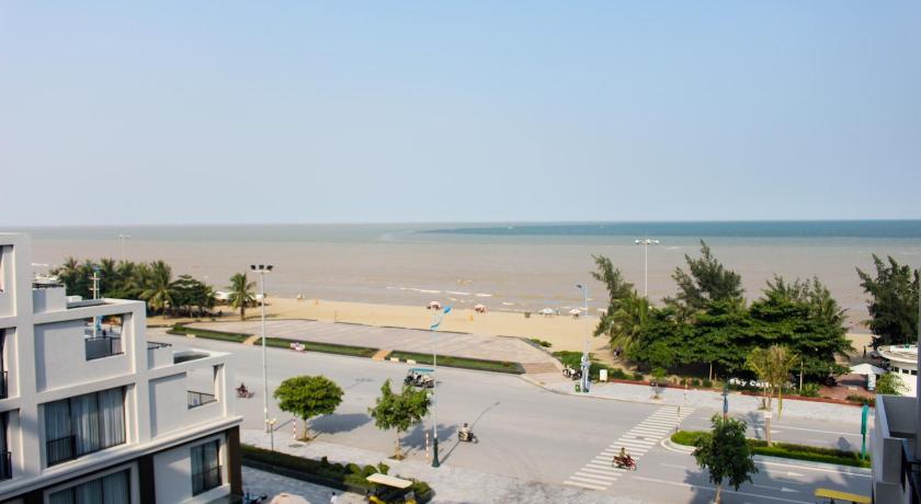 Image of Premium Suite (2 Adults) 9