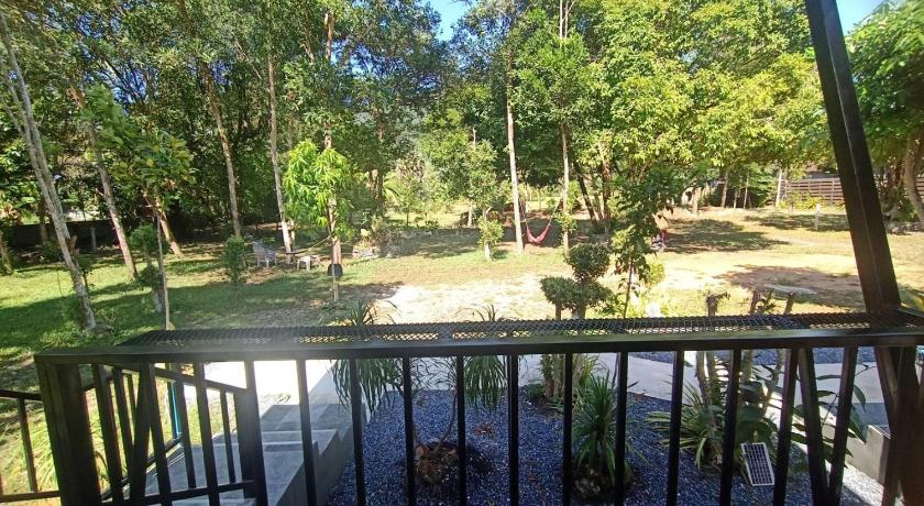 Pra-Ae Lanta Apartment - image 10