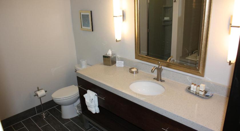 The Heritage Inn & Suites, Ascend Hotel Collection