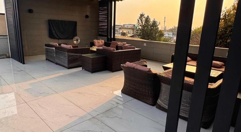 Reina Boutique Hotel – Islamabad, OH