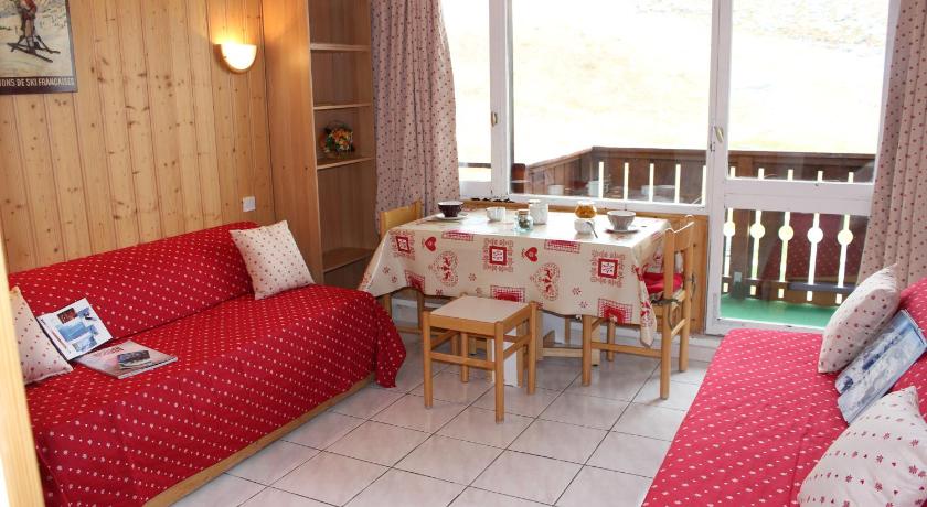 Image of Studio (2 Adults) 1